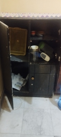 Al Malaz, Furniture, I Want To Sell (a) 7-Seater Sofa (b) 1 Burner (c) One Almirah (d) One Seater Sofa