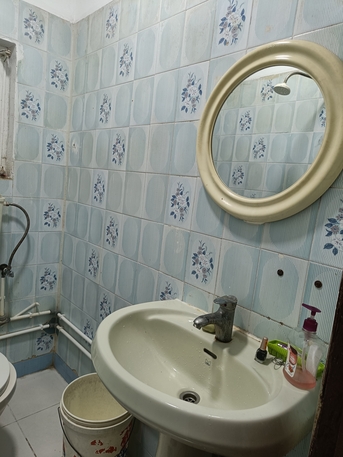 Busaiteen, Rooms for Rent, BHD 110/month,  Furnished,  Room Availabe With EWA(7 Mtr Length &times; 3.8 Mtr Width )