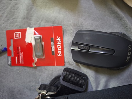 Manfouha, Computers, SAR 1500,  Asus Vivobook Rygen 5 Go 14/15