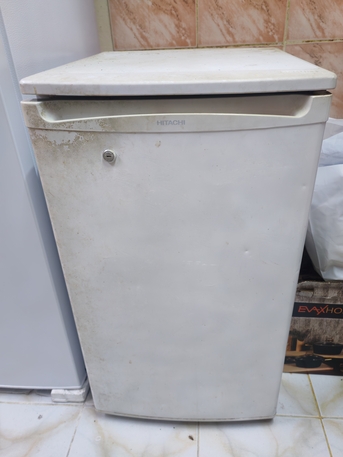 Dammam, Appliances, SAR 250,  Small Hitachi Fridge (85 L) & Nikai Smart LED TV (32 Inch)