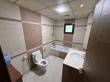 Juffair, Rooms Available, BHD 330/month,  Furnished,  200 Sq. Meter,  Spacious Furnished Double Room For 330 BD In Juffair