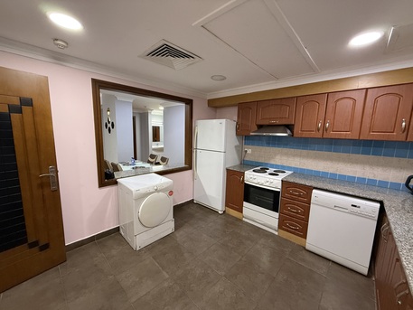 Juffair, Rooms Available, BHD 420/month,  Furnished,  250 Sq. Meter,  Luxury  2BHK Deluxe Room For Monthly & Daily In Juffair