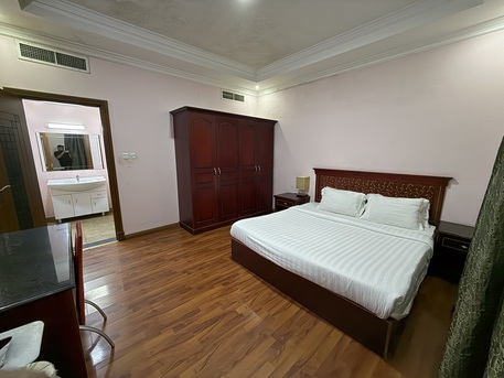 Juffair, Rooms Available, BHD 300/month,  Furnished,  150 Sq. Meter,  Luxury Single Room In Juffair For Monthly & Daily (Negotiable)