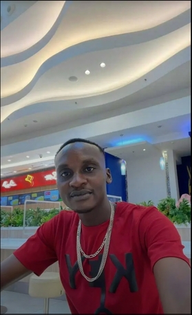 Adliya, Job Seekers, Waiter, Food Runner, Junior Barista.