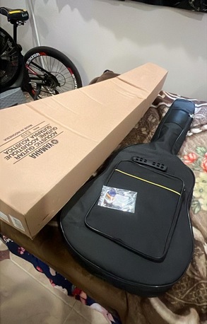 Jeddah, Musical Instruments, SAR 420,  Yamaha F310 Acoustic Guitar &ndash; Like New, With Guitar Bag And Pick