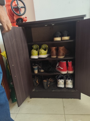 Manama, Furniture, BHD 20,  1 Year Old Shoe Rack For Sale, Very Stylish And Comfortable With Seat BD 20 Only