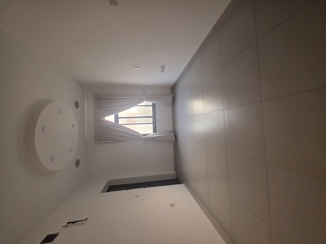 Jid Ali, Apartments/Houses, BHD 200/month,  3 BR,  @2BATHROOM Hall Kitchen Without Electricity Balcony Car Parking