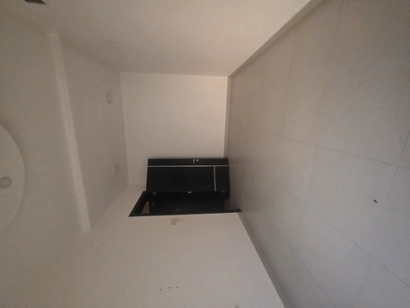 Jid Ali, Apartments/Houses, BHD 200/month,  3 BR,  @2BATHROOM Hall Kitchen Without Electricity Balcony Car Parking