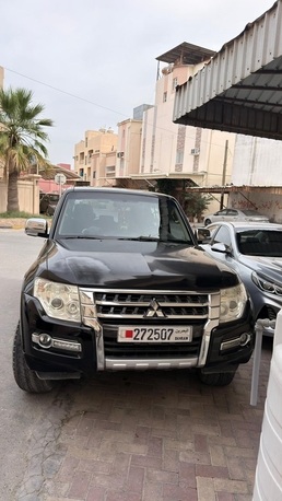 Manama, Vehicles, Cars & Trucks , BHD 4500,  Mitsubishi Pajero,  2015,  130000 KM,  FOR SALE &ndash;   (Black)