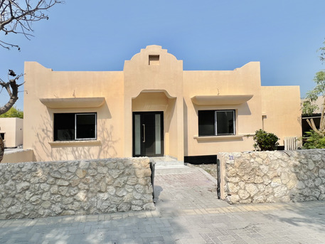 Saar, Villas, BHD 525,  300 Sq. Meter,  Renovated 3BR + Maid Villa | Garden | Maqabah