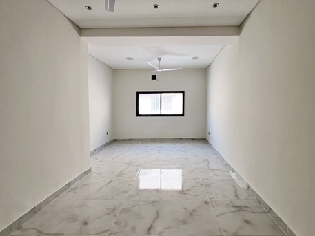 Saar, Villas, BHD 525,  300 Sq. Meter,  Renovated 3BR + Maid Villa | Garden | Maqabah