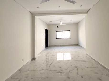 Saar, Villas, BHD 525,  300 Sq. Meter,  Renovated 3BR + Maid Villa | Garden | Maqabah