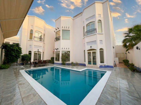 Saar, Villas, BHD 1100,  Furnished,  500 Sq. Meter,  4BR Private Villa With Pool | Maid & Driver Room