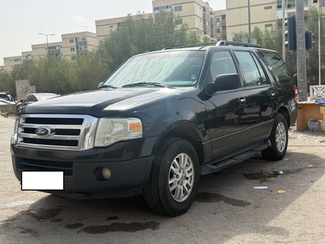 Al Wizarat, Vehicles, Cars & Trucks , SAR 50000,  Ford Expedition,  2014,  Automatic,  200000 KM,    &ndash; V8 &ndash; Very Good Condition