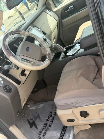 Al Wizarat, Vehicles, Cars & Trucks , SAR 50000,  Ford Expedition,  2014,  Automatic,  200000 KM,    &ndash; V8 &ndash; Very Good Condition