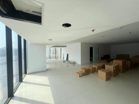 Manama, Shops, BHD 1800,  464 Sq. Meter,  Spacious Showroom For Rent In Khamis | Ideal For Display Showroom | Highway Facing