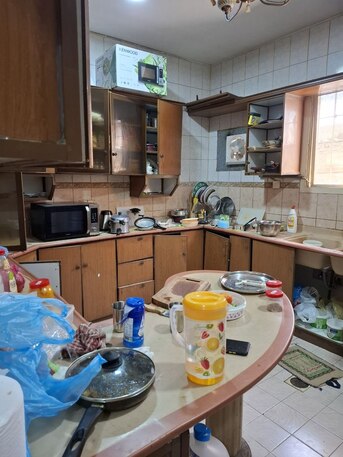 Abqaiq, Rooms Available, SAR 800/month,  Furnished,  300 Sq. Feet,  1 Bed Room With Attach Toilet, Living Room, Kitchen