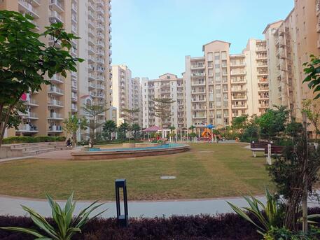 Dwarka, Apartments/Houses, INR 1/month,  3 BR,  1450 Sq. Feet,  3 Bedroom Apartment For Sale In Emaar MGF Palm Hills, Dwarka Expressway