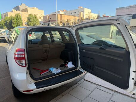 Jeddah, Vehicles, Cars & Trucks , SAR 27500,  Toyota RAV4,  2011,  Automatic,  388000 KM,    Clean | Fahas + Istimara Valid | Ready To Drive  [Excellent Condition]