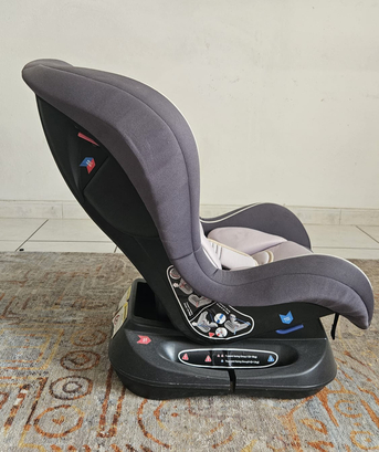 Riyadh, Baby & Kid Stuff, SAR 120,  Juniors Car Seat Baby 0-13kg Used