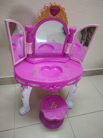 Riyadh, Furniture, SAR 100,  New Born Clothes, Blankets + Toys