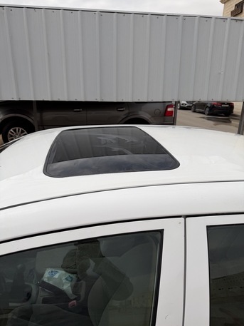 Riyadh, Vehicles, Cars & Trucks , SAR 18000,  Toyota Corolla,  2009,  Manual,  363000 KM,  Single Owned,1.8 XLI  With Sunroof, Back Camera, Automatic Doors ,windows