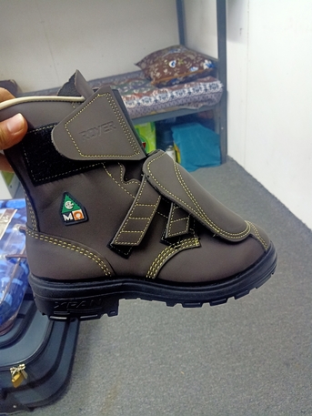 Jubail, Clothing & Accessories, SAR 1000,  New Safety Shoes