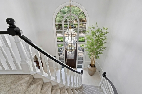 Houston, Real Estate For Sale, USD 1150000,  4 BR,  11700 Sq. Feet,  Luxury Move-In Ready Home For Sale With Large Pool & Spa