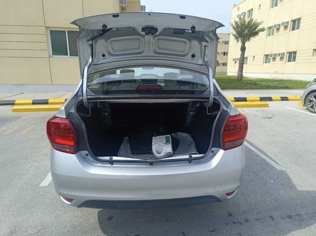 Dammam, Vehicles, Cars & Trucks , SAR 25000,  Renault Symbol,  2020,  Automatic,  79400 KM,  REANULT SYMBOL 1.4