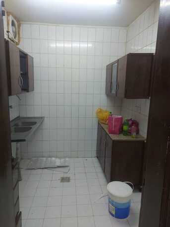 King Fahad District, Bedspace Available, SAR 800/month,  1 Bedspace Available For Executive Bachelor For Six Months Near Al Wurud Metro Station