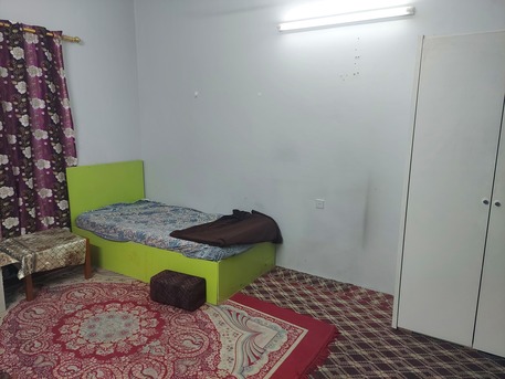 Hara, Rooms Available, SAR 1600/month,  Back Side Marriott  Hotel 2 Executive Bachelor Or Working Lady   Can Share In Family Buid