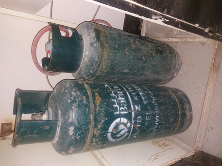 Riffa, Furniture, BHD 30,  Sofa + Gas Cylinders + Washing Machine For Sale (Good Condition)