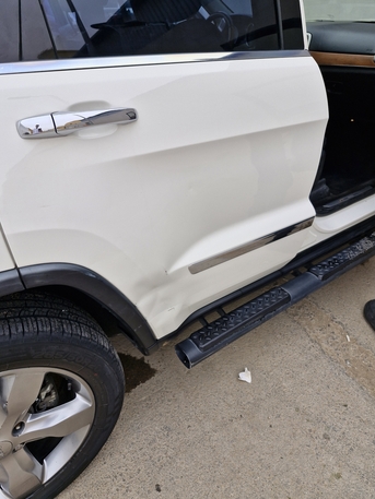 Al Sulaymaniyyah, Vehicles, Cars & Trucks , SAR 26000,  Jeep Grand Cherokee Overland,  2012,  Automatic,  320000 KM,