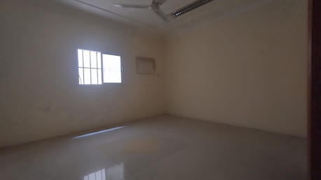 Sanabis, Apartments/Houses, BHD 220/year,  2 BR,  Sanabis:- Groundfloor 2Bhk Unfurnished Flat On Rent With Unlimited Ewa