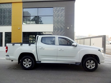 Bilad Al Qadeem, Vehicles, Cars & Trucks , BHD 3200,  Maxus T60,  2022,  Manual,  122000 KM,  Urgent Sale: 2   Pickups &ndash; White   Private Double Cab |  Transmission |