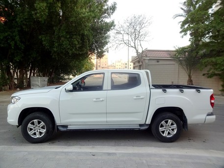 Bilad Al Qadeem, Vehicles, Cars & Trucks , BHD 3200,  Maxus T60,  2022,  Manual,  122000 KM,  Urgent Sale: 2   Pickups &ndash; White   Private Double Cab |  Transmission |