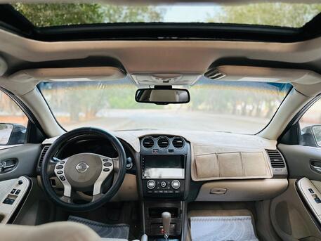 Salmaniya, Vehicles, Cars & Trucks , BHD 1600,  Nissan Altima,  2012,  Automatic,  328000 KM,   COUPE SPORT  MODEL FULL OPTION CALL OR WHATSAPP ON 35400768 ,34355768 ,3