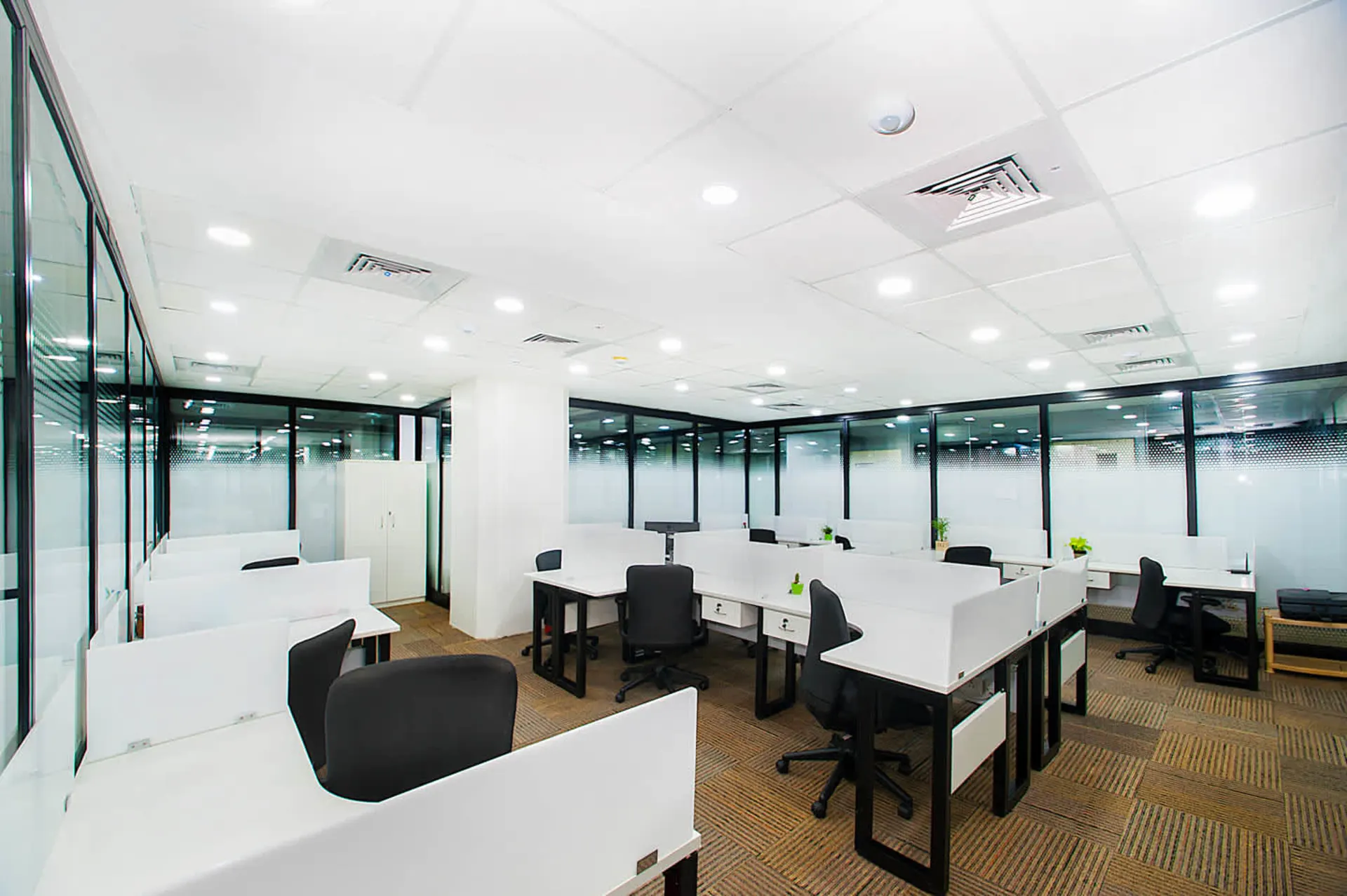 Hyderabad, Offices, INR 4999,  Work Smarter At The Best Coworking Space In Gachibowli | Qdesq