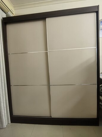 Manama City Centre, Furniture, BHD 35,  Wardrobe For Sale