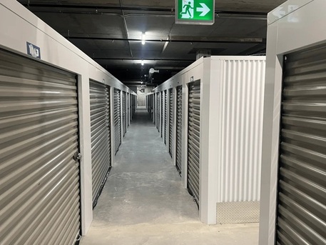 Toronto, Business, Bluebird Self Storage