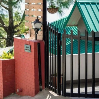 Chandigarh, Holiday/Vacation Rentals, 6 BR,  Stay In Barog &ndash; Luxury Homestay Experience Near Kasauli