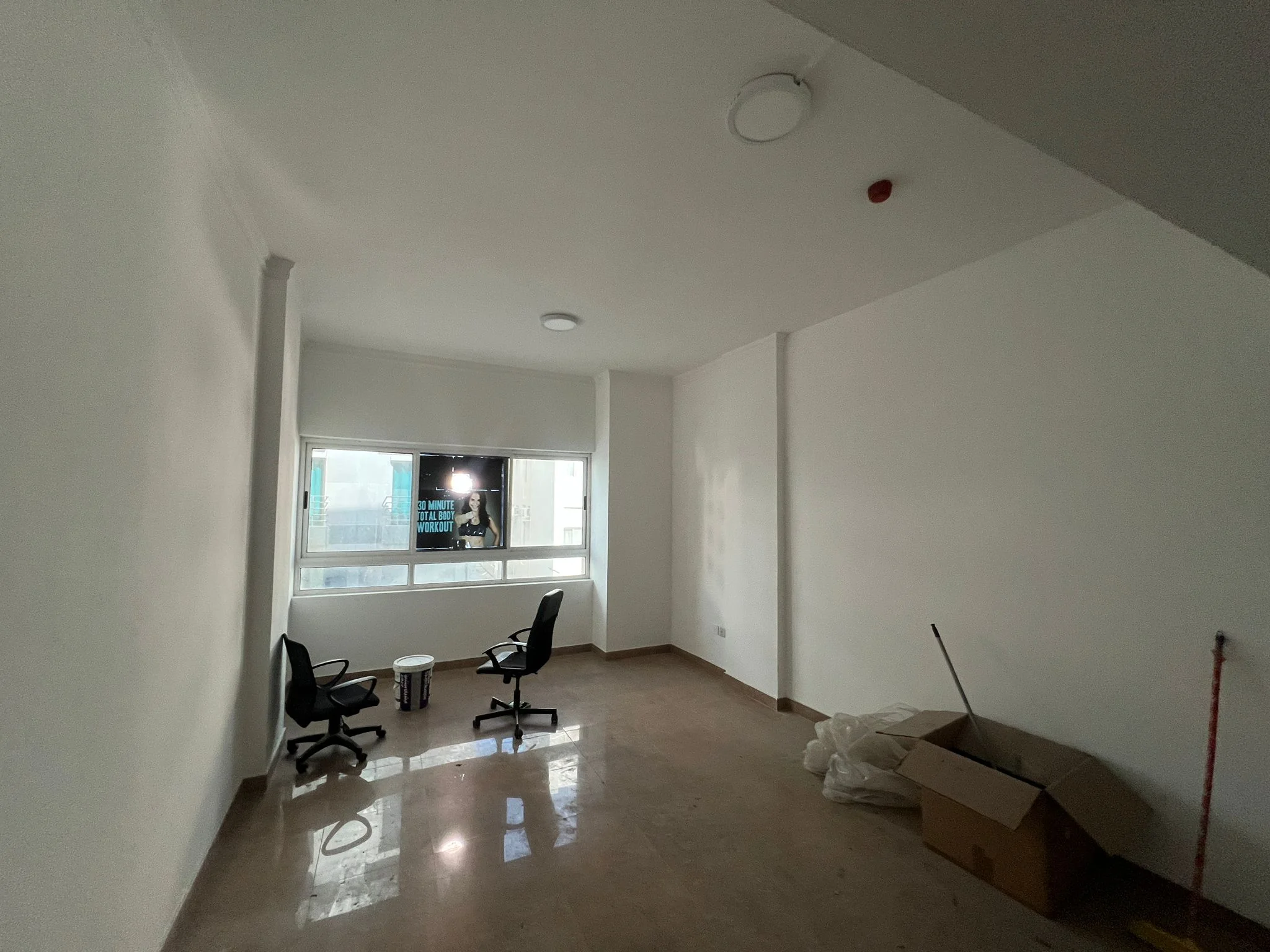 Zinj, Offices, BHD 280,  90 Sq. Meter,  Office For Rent In Zinj | Bright & Spacious Office Flat | Easy Highway Access