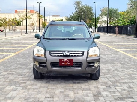 Manama, Vehicles, Cars & Trucks , BHD 1600,  Kia Sportage V6 4X4,  2006,  Automatic,  182000 KM,  Mid-option, Passing & Insurance Till Feb2027