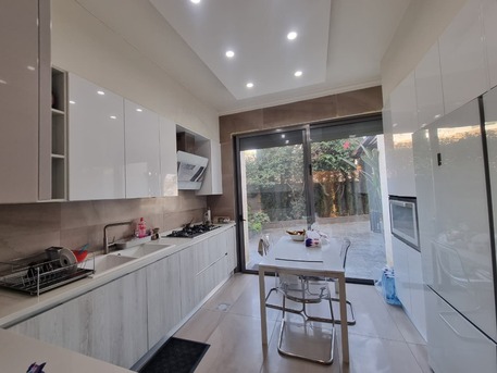 Abdoun, Apartments/Houses, JOD 27000/year,  Furnished,  3 BR,  225 Sq. Meter,  Semi-ground Floor Apartment For Rent In Abdoun