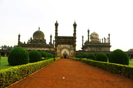 Hyderabad, Travel, Qutb Shahi Heritage Park &ndash; A Must-Visit Historic Destination