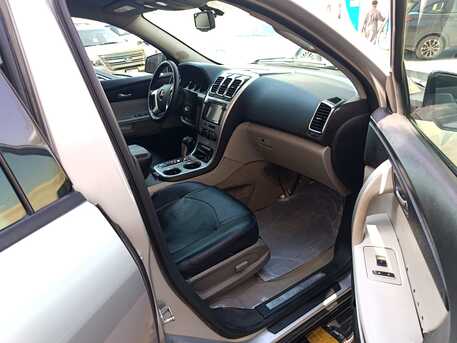 Riyadh, Vehicles, Cars & Trucks , SAR 12000,  Gmc Acadia,  2011,  Automatic,  327000 KM,    Model - SAR 12,000