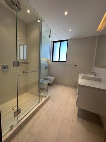 Amman, Apartments/Houses, JOD 35000/year,  3 BR,  380 Sq. Meter,  Full Floor Apartment For Rent In Jabal Amman