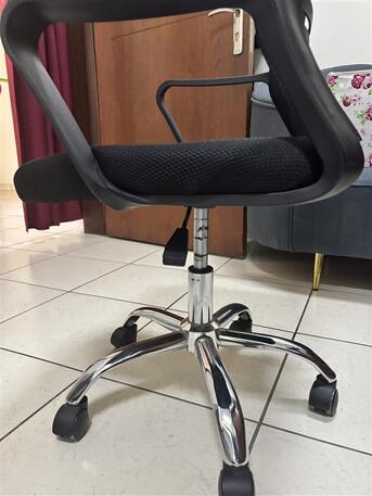 Riyadh, Furniture, SAR 100,  Ofice Chair For Sale