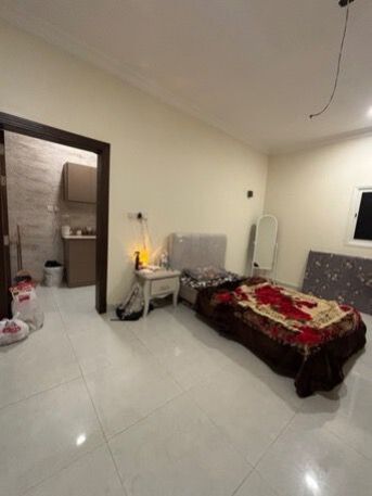 Dammam, Apartments/Houses, SAR 700/month,  Furnished,  Studio,  Furnished Room Available For Sharing In A Neat & Clean Apartment.