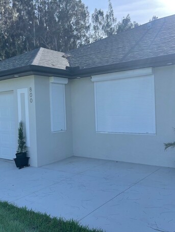 Miami, Farm & Garden, USD 30,  Premium Roll-Down Hurricane Shutters &ndash; Ultimate Storm Protection